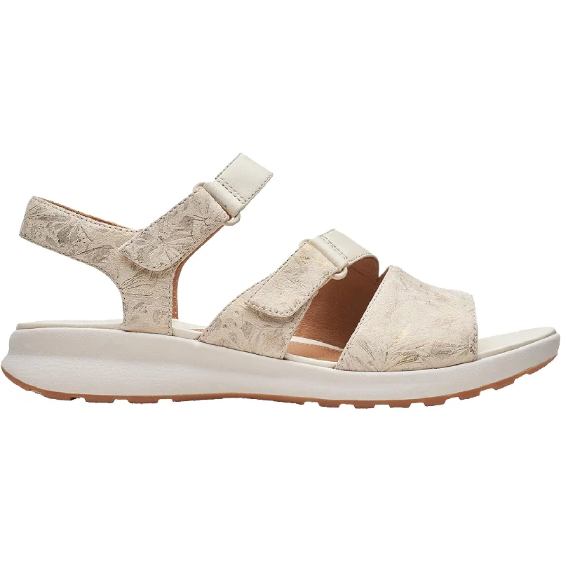 Sandals with breezy feelWomen's Clarks Un Adorn Ease Off White Combi Leather