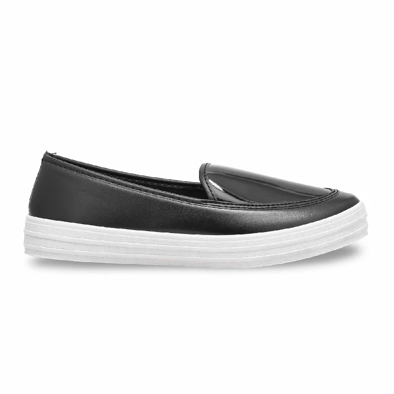 Athletic shoes with sleek design-Black Sneaker WN6156