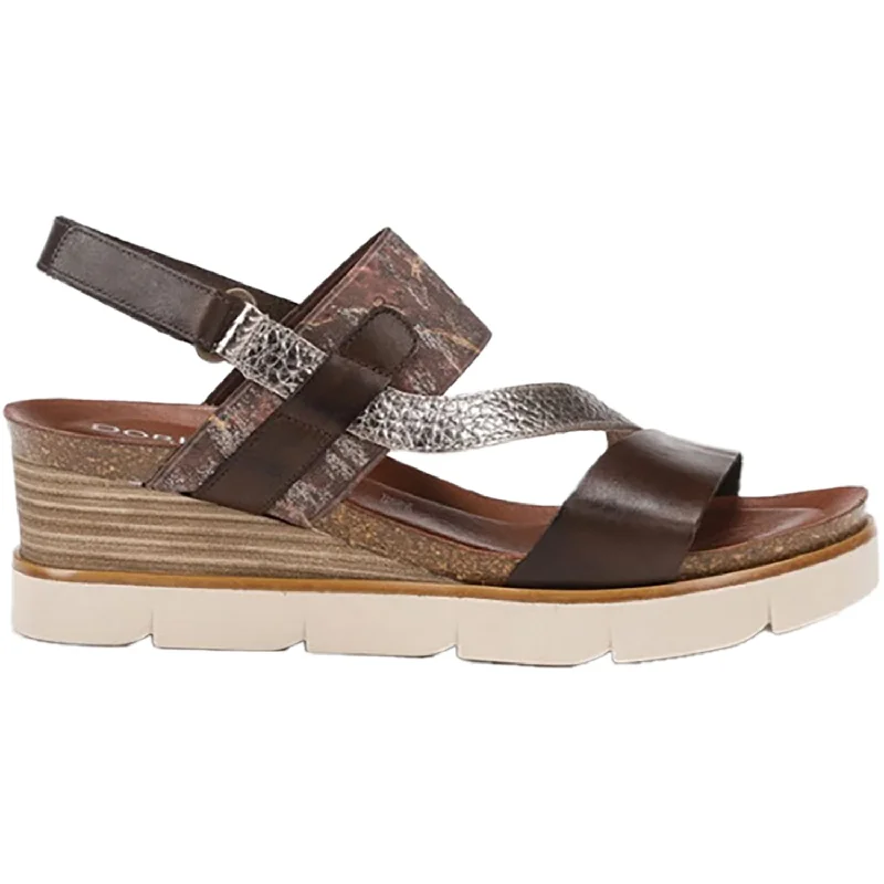 Sandals with coral accentsWomen's Dorking Agnes D8786 Brown Leather