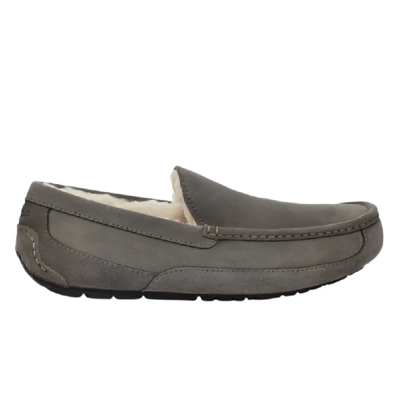 Slippers with supportive soleUgg Men's Ascot Slipper Grey